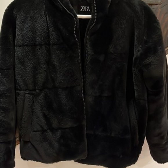 NWT Zara black faux fur bomber jacket w/ high collar size medium - Picture 8 of 10